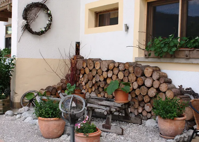 Guest house Kampfl 4*