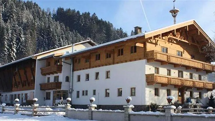 Guest house Kampfl Fuegen