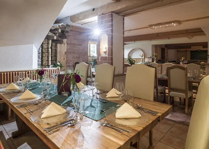 Kampfl בית הארחה 4*