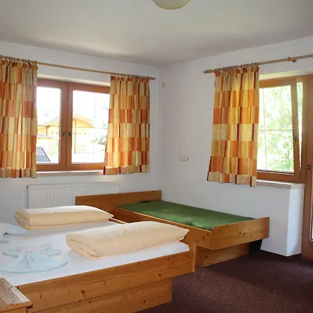 Casa de hóspedes Kampfl 4*