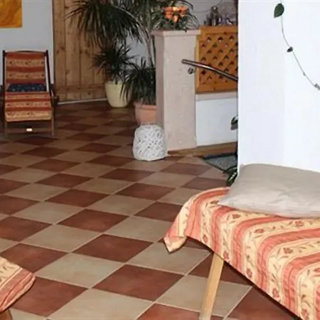 Kampfl Casa de hóspedes 4*